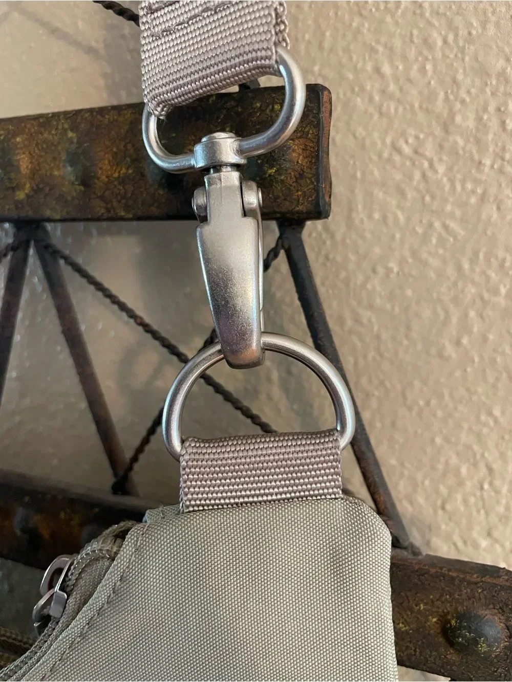 Baggallini Criss Cross Beige and Sky Blue Multi Sectional Crossbody Purse